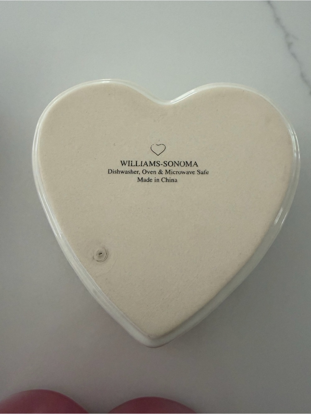 Williams Sonoma Set of 4 Scalloped Heart Dessert Bowls Ramekins New not used. - Picture 6 of 7